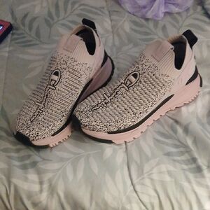 Champion Women's Knit Sneakers - Black and Cream